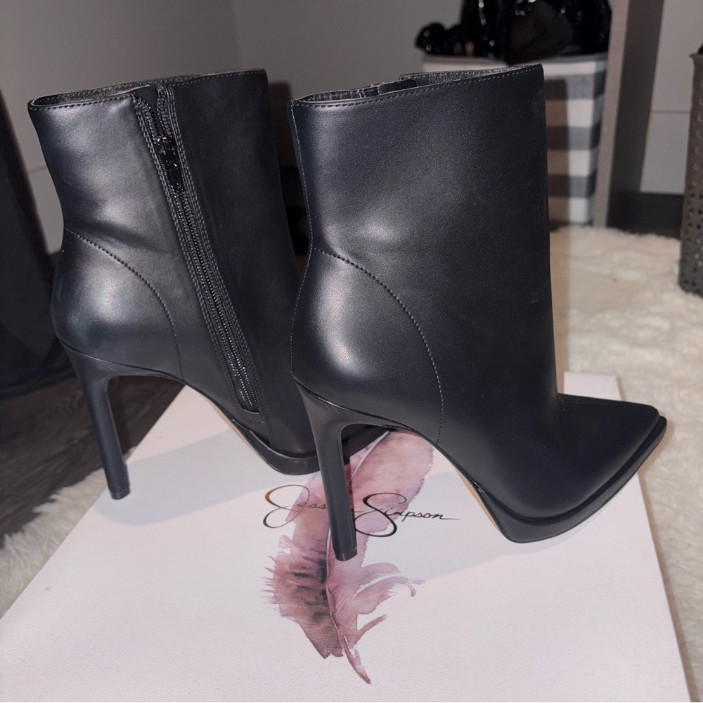 Jessica Simpson Black Ankle Booties Heels - Picture 10 of 11